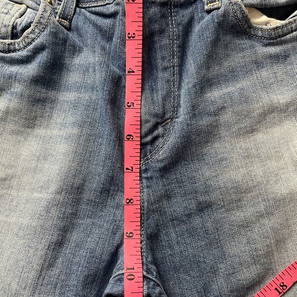 Levi’s Cuffed Capri Jeans Women’s Size 10 - Picture 7 of 10